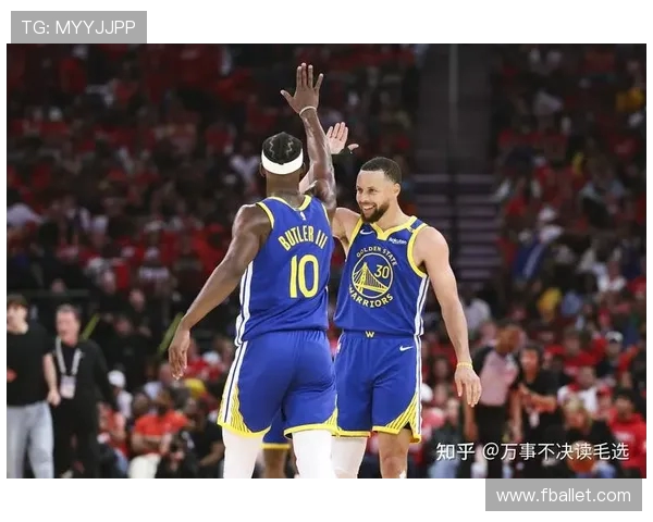 2017季后赛勇士与爵士第三场对决精彩回顾与赛后分析