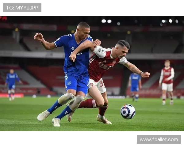 伯恩茅斯与伯恩展开激烈对决谁能在这场较量中笑到最后