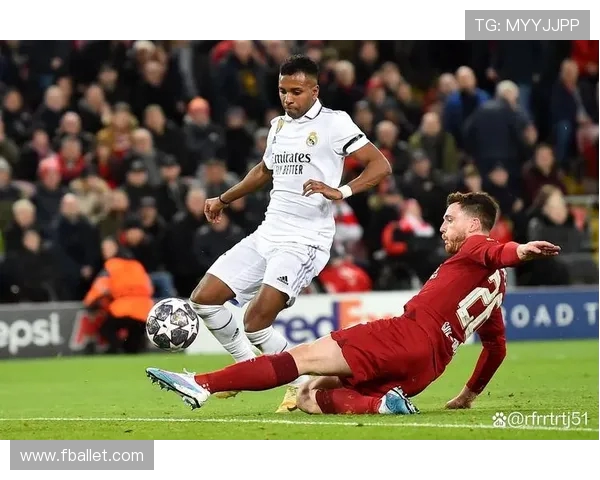 欧联杯焦点战利物浦迎战曼联两队历史交锋再度上演经典对决