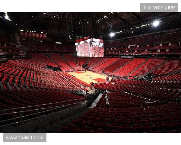 赛火箭对阵勇士精彩比分直播全程追踪与赛况分析