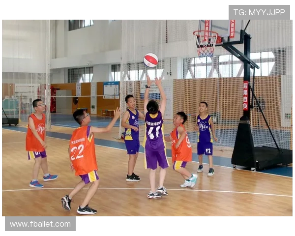 重庆篮球队的默契配合揭秘：团队精神与战术执行的完美结合